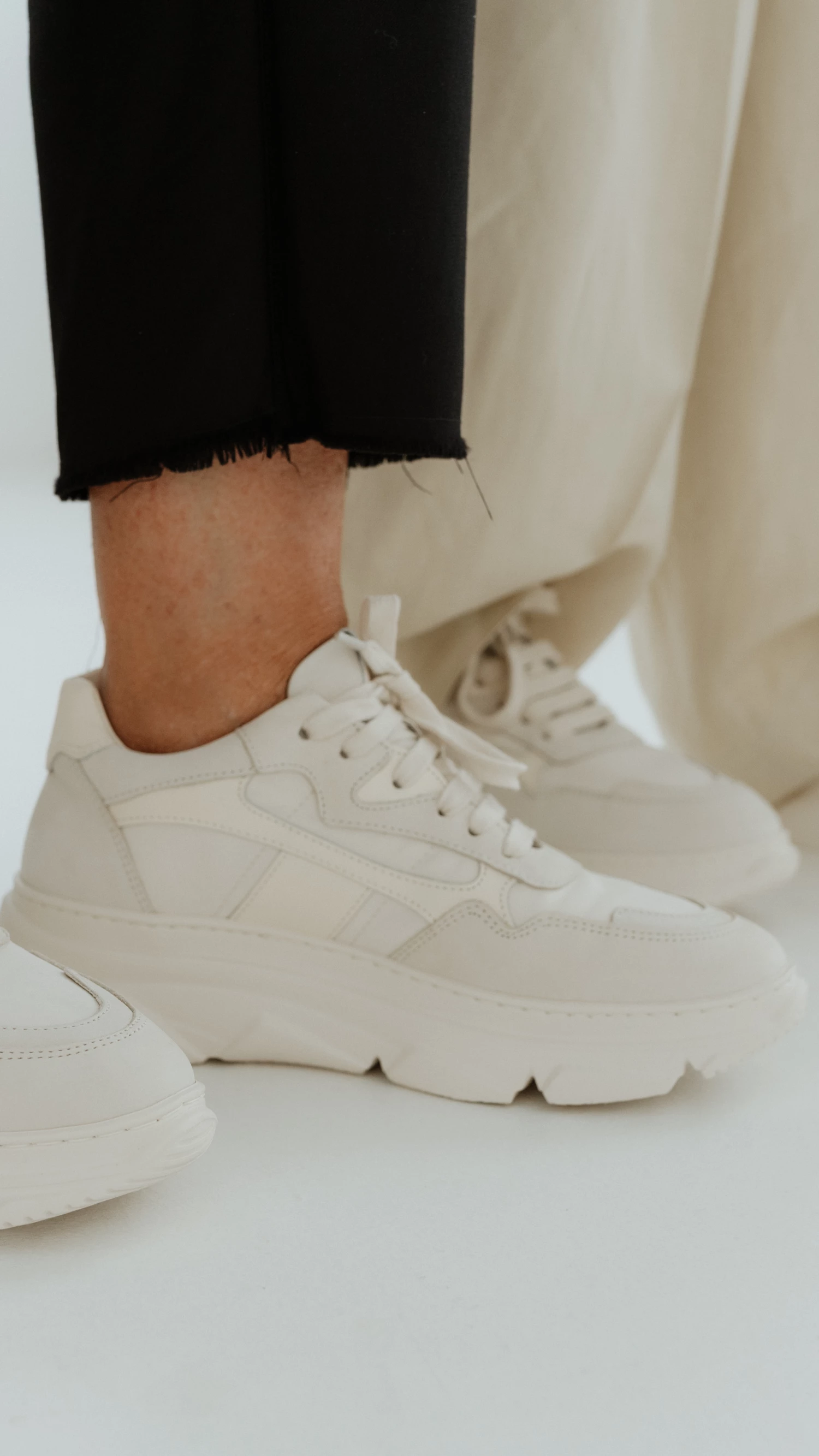 Copenhagen Studios Most Wanted CPH51 | Material Mix Cream 4 Copenhagen Studios Most Wanted CPH51 | Material Mix Cream