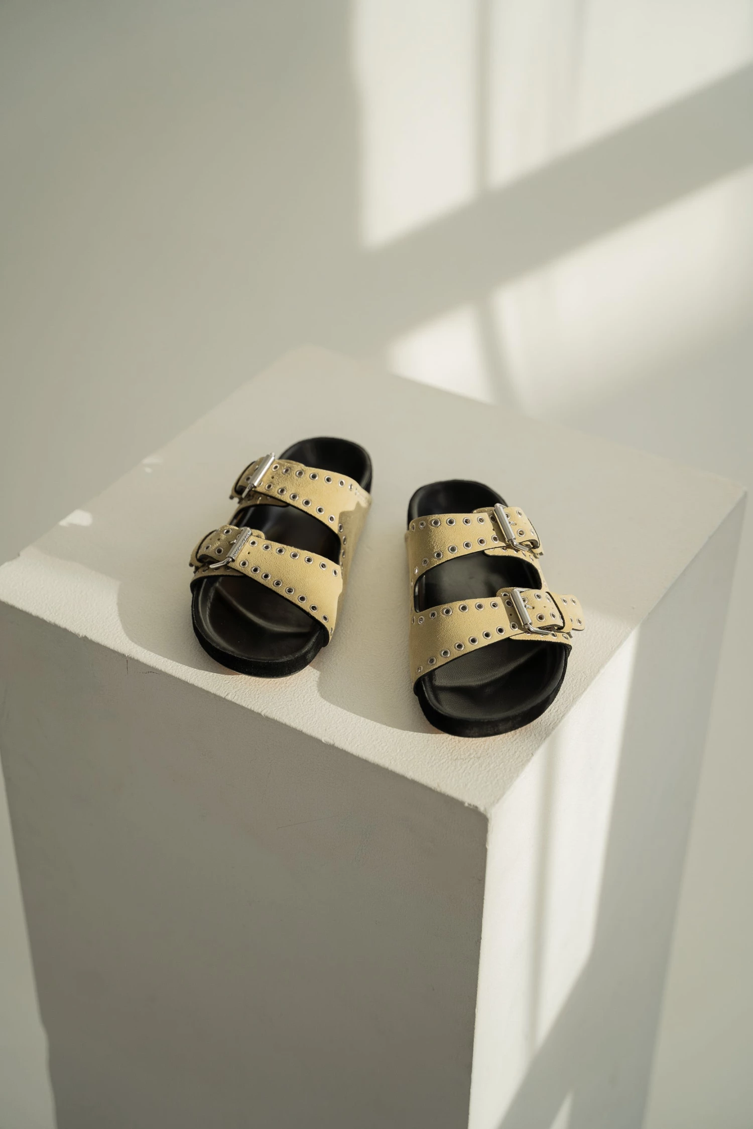 Isabel Marant LENNYO SANDAL | Ecru Sandals 8 Isabel Marant LENNYO SANDAL | Ecru Sandals
