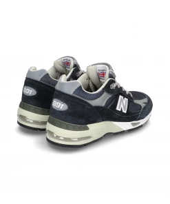 New Balance W991 NV | Navy New Arrivals